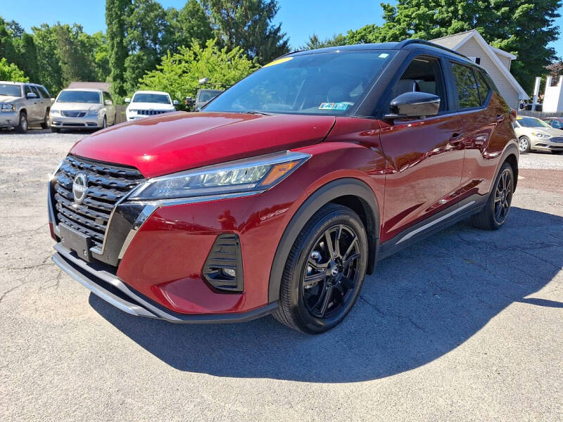 2023 Nissan Kicks SR