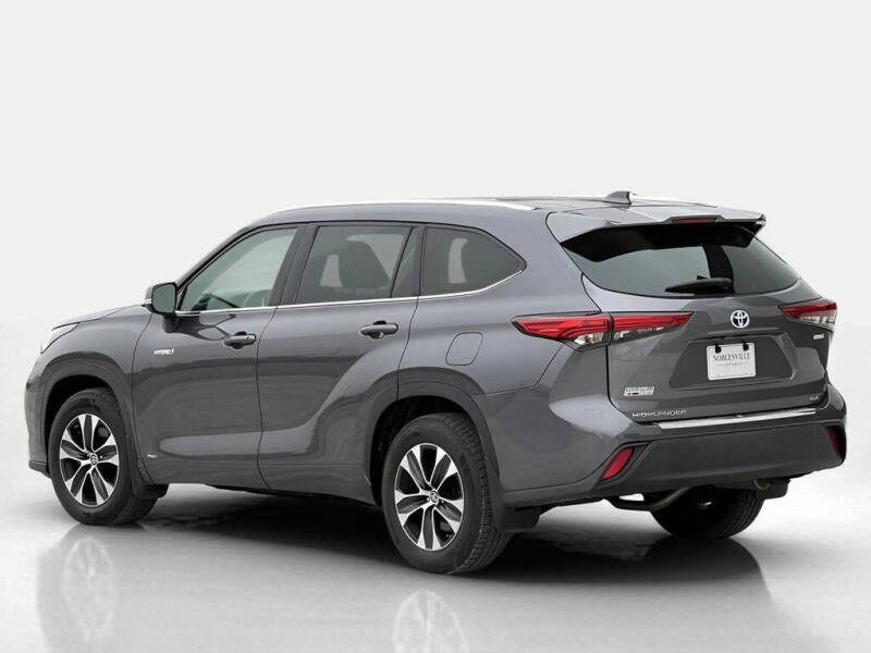 2020 Toyota Highlander Hybrid XLE