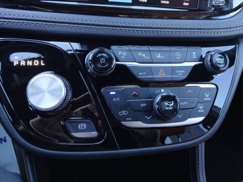 2024 Chrysler Pacifica Pinnacle