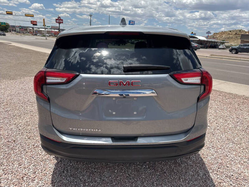 2024 GMC Terrain SLE