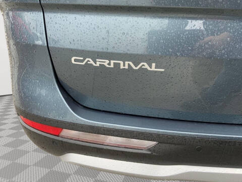 2024 Kia Carnival EX