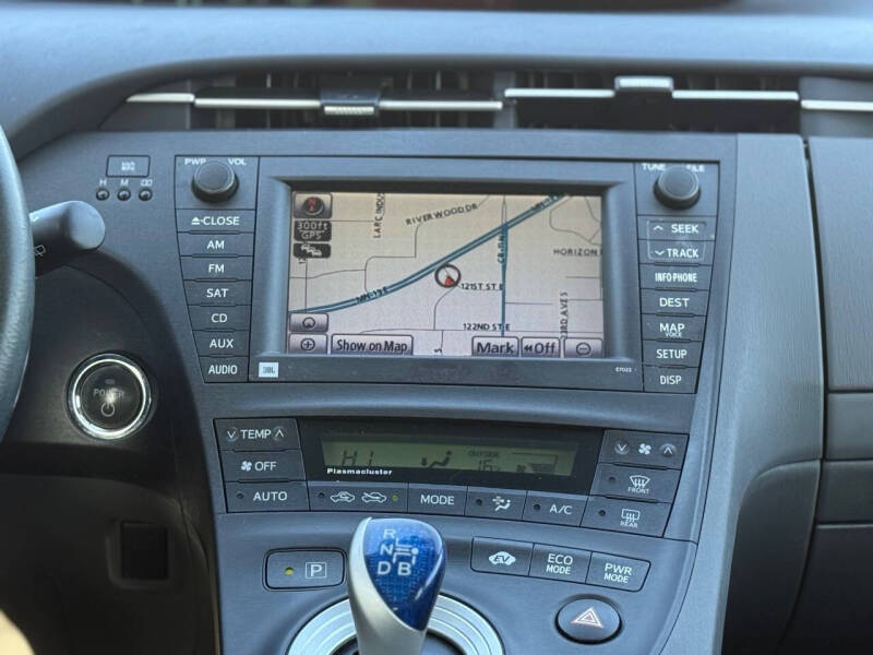 2010 Toyota Prius II