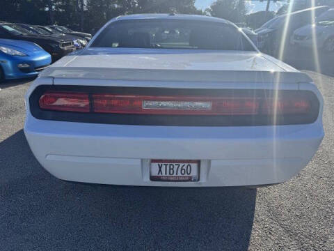 2010 Dodge Challenger SE