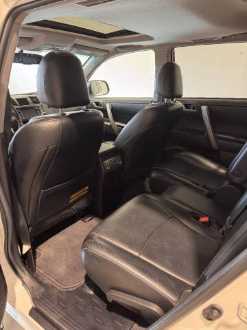 2013 Toyota Highlander Plus