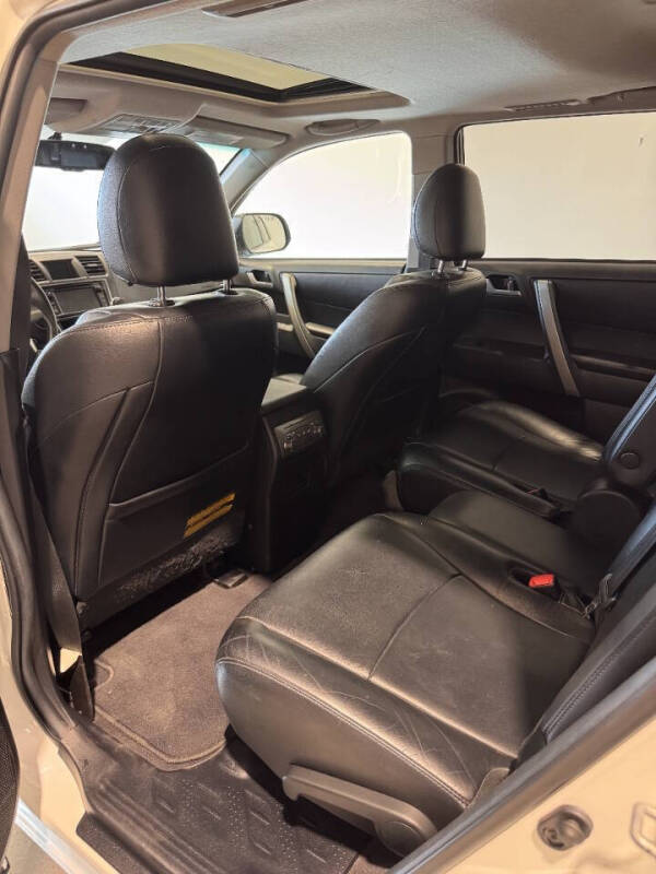 2013 Toyota Highlander Plus