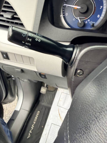 2018 Toyota Sienna LE 7-Passenger