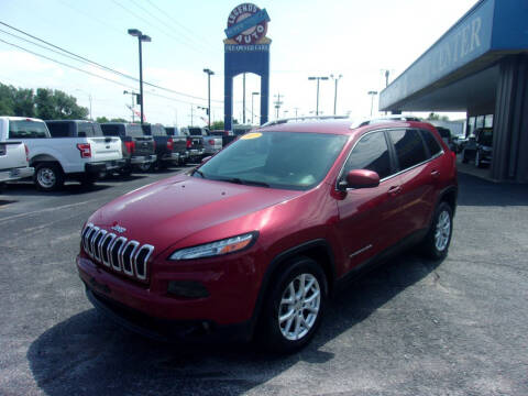 2017 Jeep Cherokee for sale at Legends Auto Sales in Bethany OK