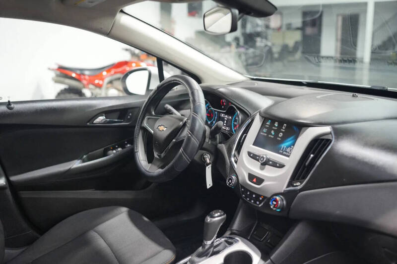 2016 Chevrolet Cruze LS Auto