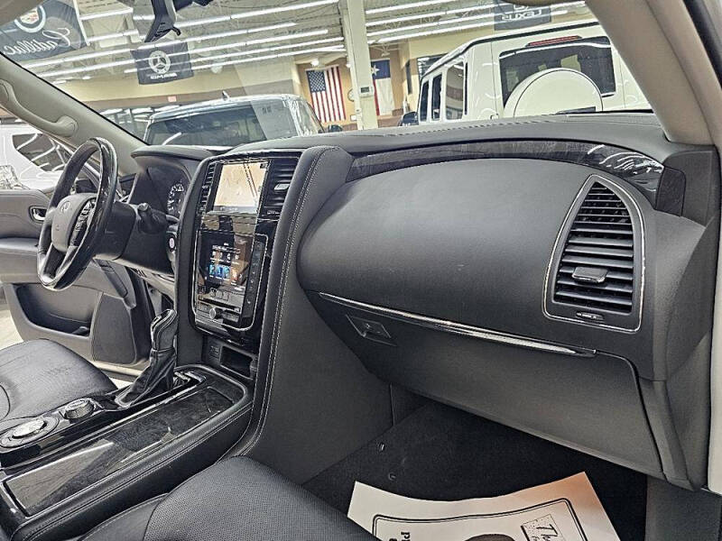 2021 Infiniti QX80 Luxe