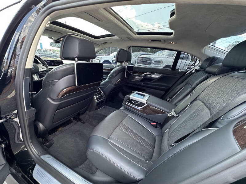 2020 BMW 7 Series M760i xDrive