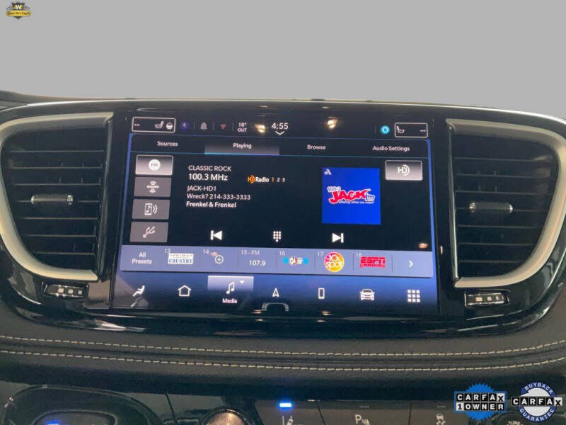 2024 Chrysler Pacifica Plug-In Hybrid Select