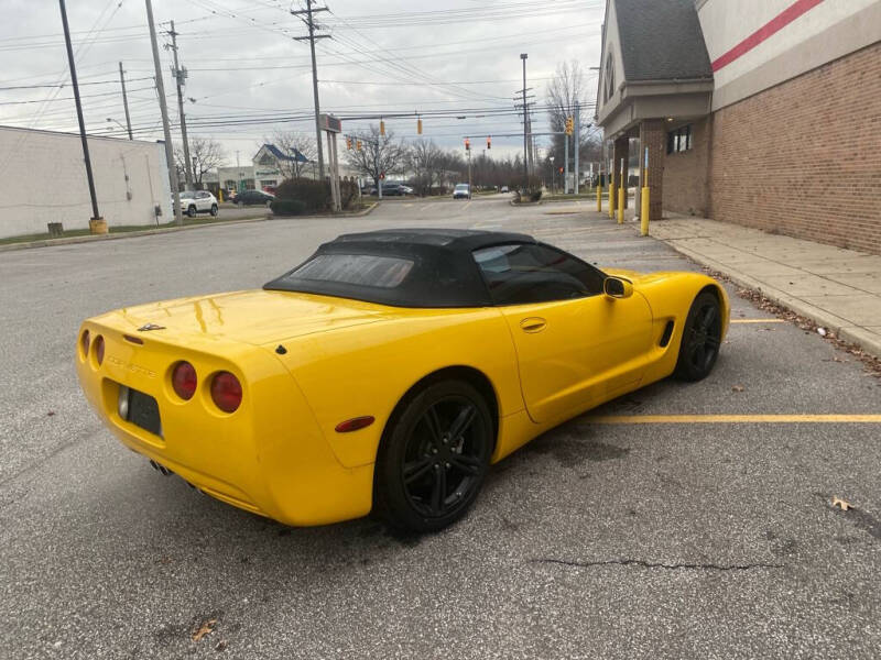 2004 Chevrolet Corvette Base photo 5