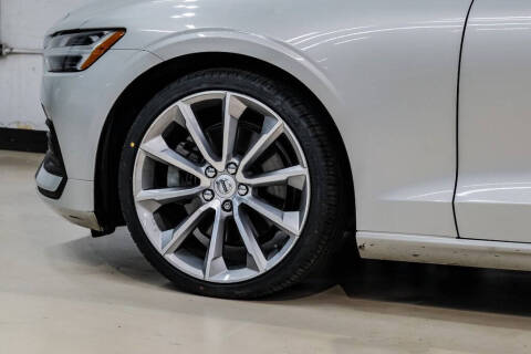 2019 Volvo S60 T5 Momentum