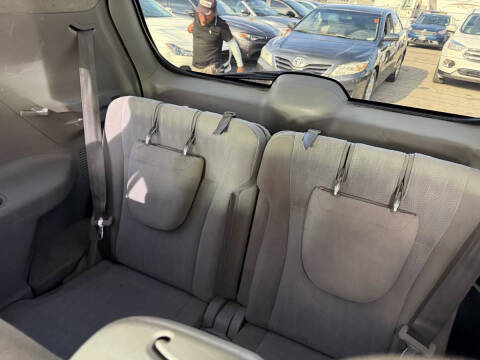 2011 Toyota Highlander SE