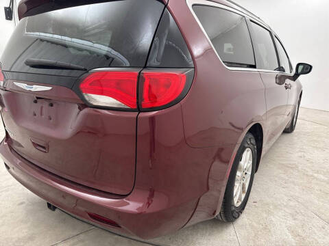 2018 Chrysler Pacifica LX
