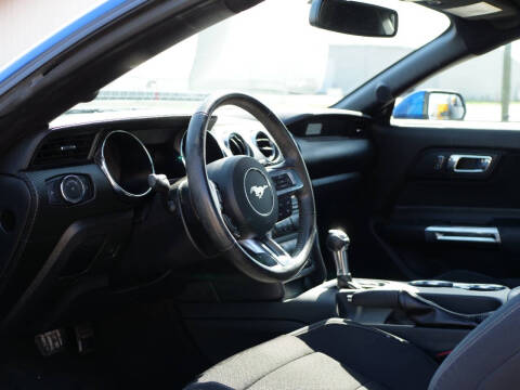 2017 Ford Mustang V6