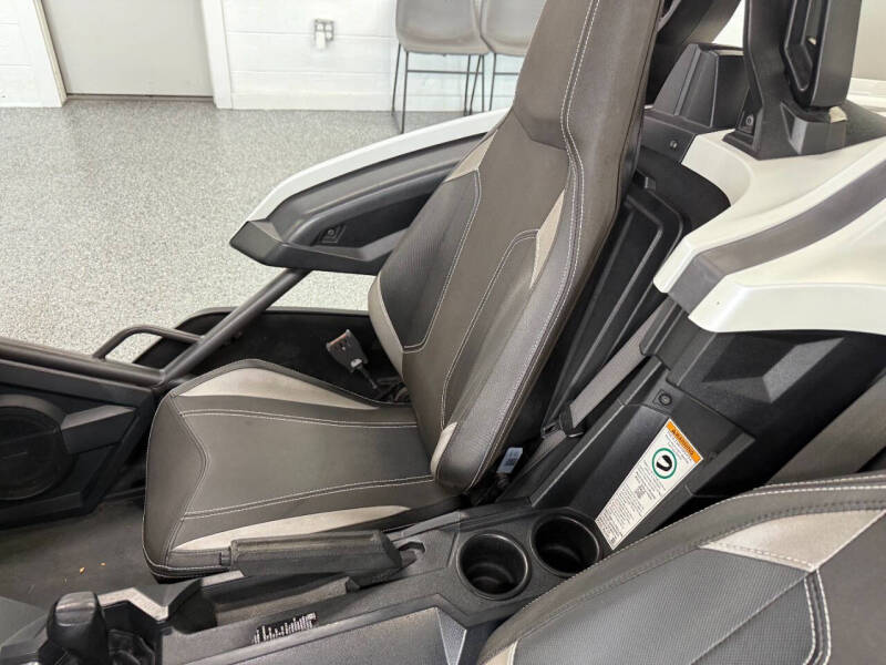 2019 Polaris Slingshot