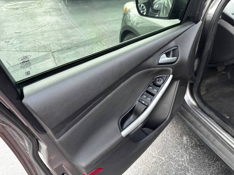 2013 Ford Focus SE
