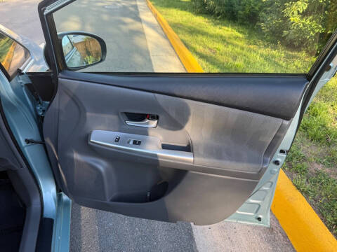 2014 Toyota Prius v Three