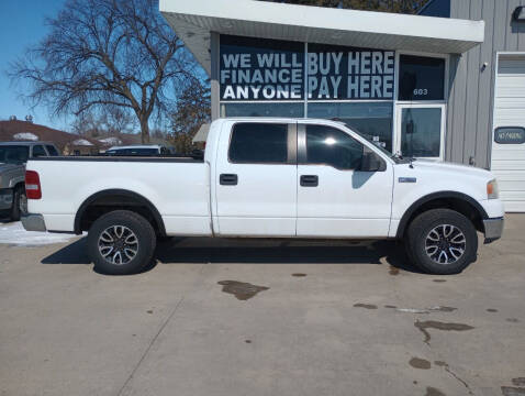 2006 Ford F-150 for sale at STERLING MOTORS in Watertown SD