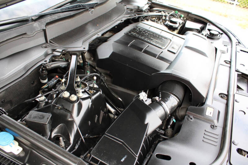 2020 Land Rover Range Rover P525 HSE