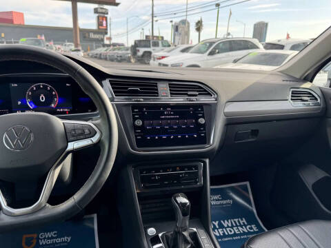 2022 Volkswagen Tiguan SE