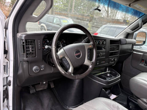 2016 GMC Savana 2500