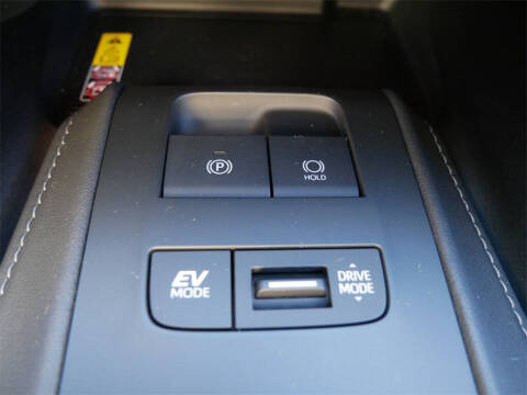 2024 Toyota Venza LE