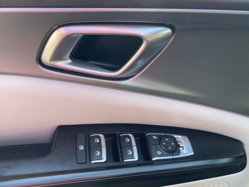 2023 Kia Carnival