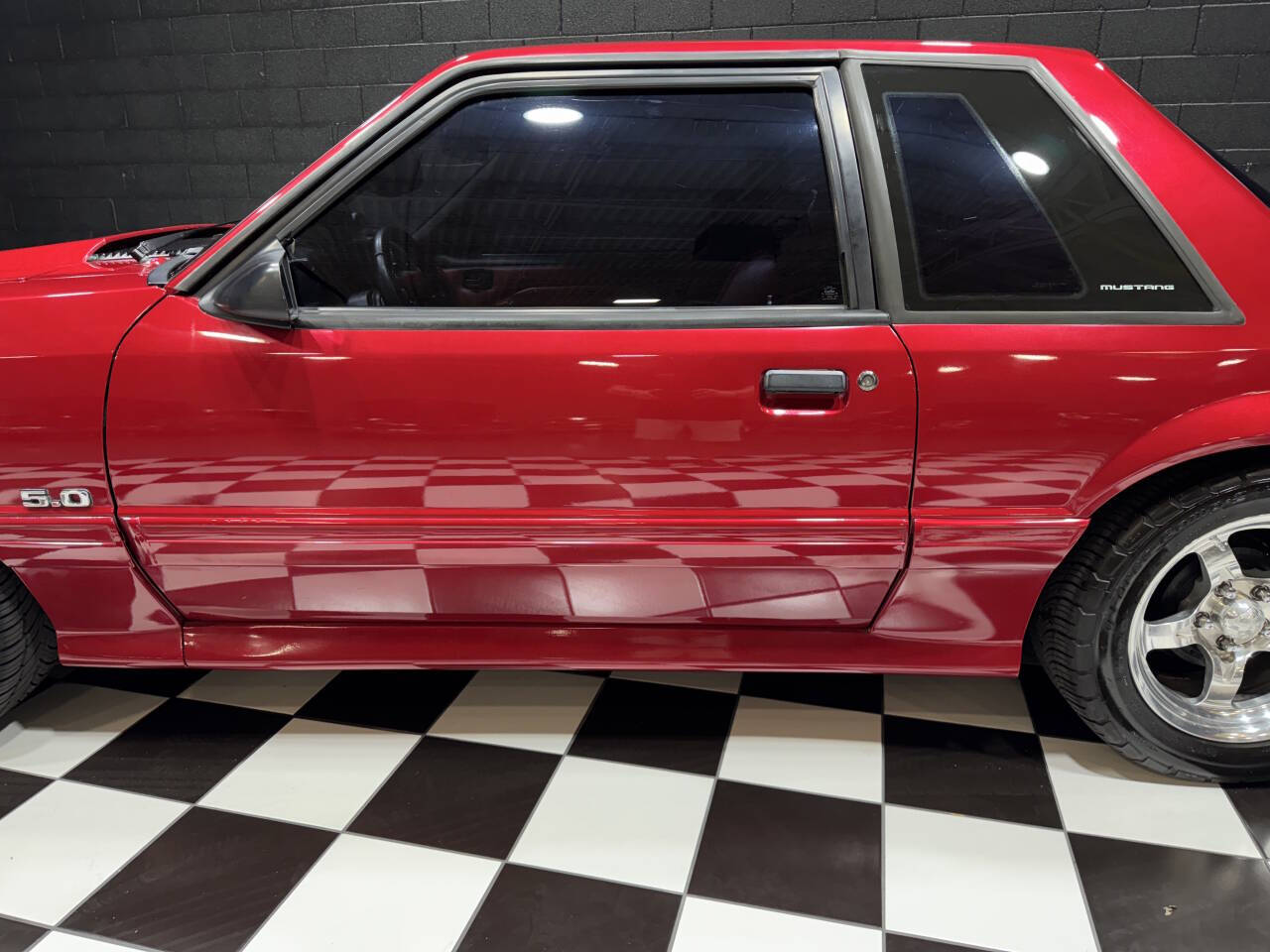 1991 Ford Mustang 18
