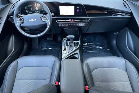 2025 Kia Niro EX