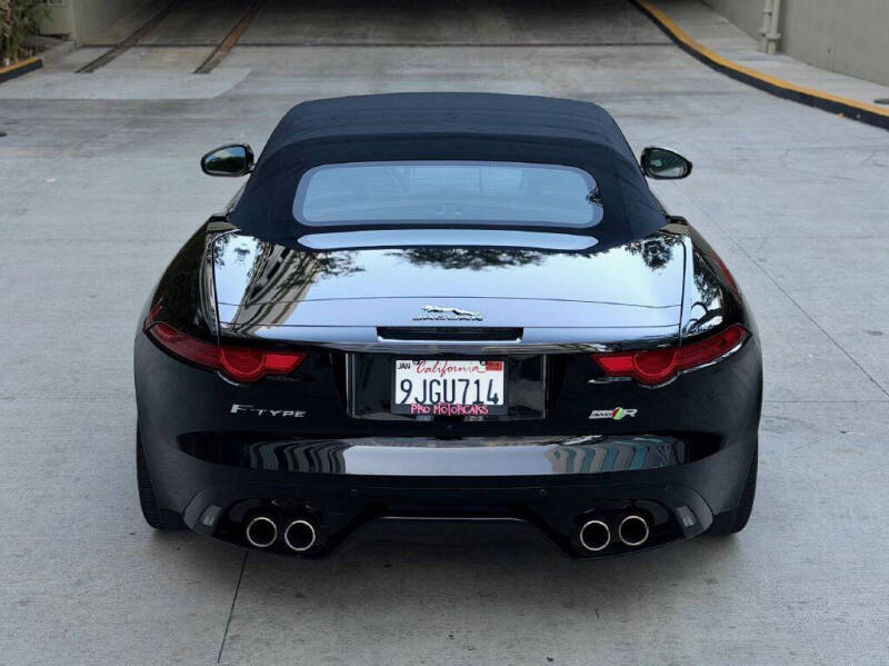 2016 Jaguar F-TYPE R