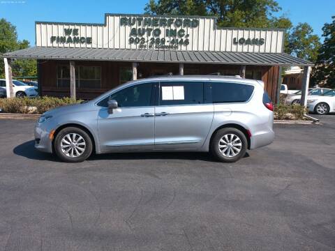 2017 Chrysler Pacifica for sale at RUTHERFORD AUTO SALES in Fairfield TX
