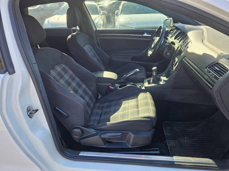 2016 Volkswagen Golf GTI