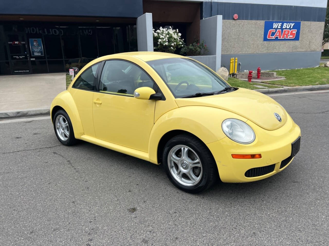 2008 Volkswagen New Beetle for sale at ZRV AUTO INC in Brea, CA