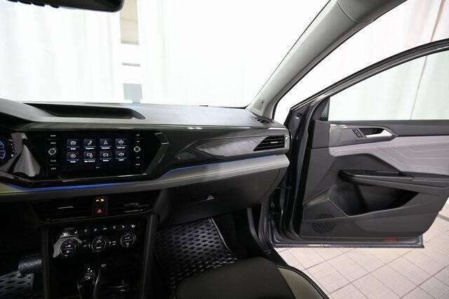 2024 Volkswagen Taos SEL 4Motion