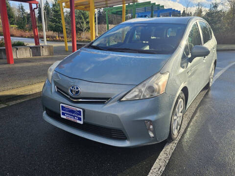 2013 Toyota Prius v Two
