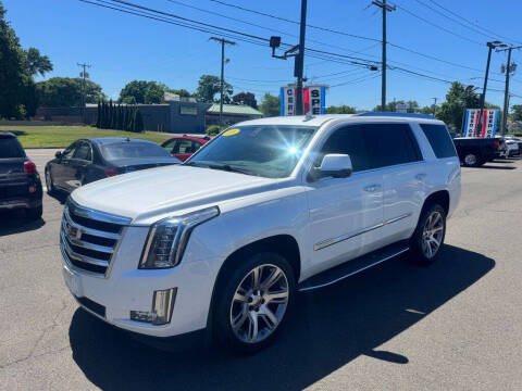 2016 Cadillac Escalade Standard