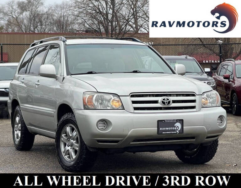 2005 Toyota Highlander for sale at RAVMOTORS- Burnsville in Burnsville MN