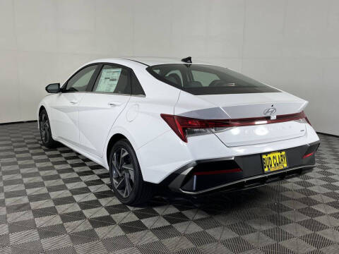 2025 Hyundai Elantra Hybrid Limited