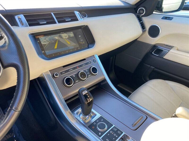 2017 Land Rover Range Rover Sport HSE