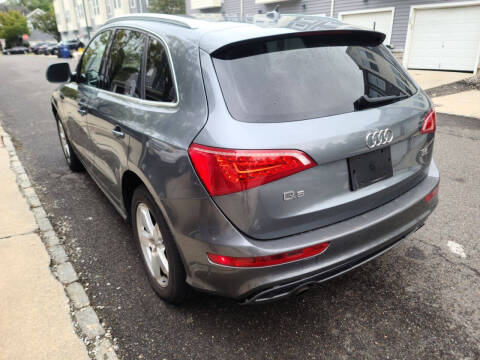 2012 Audi Q5 3.2 quattro Premium Plus
