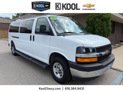 2025 Chevrolet Express LT 3500