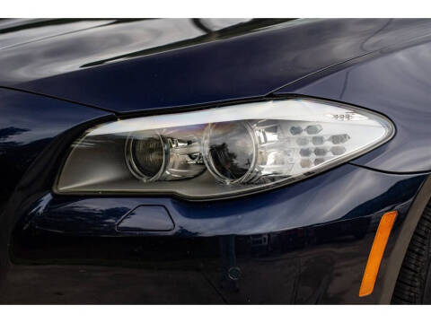 2012 BMW 5 Series 528i