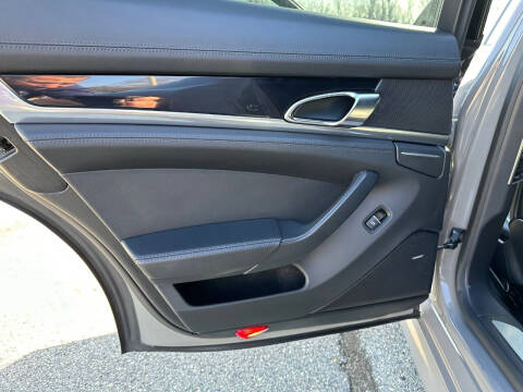 2013 Porsche Panamera GTS