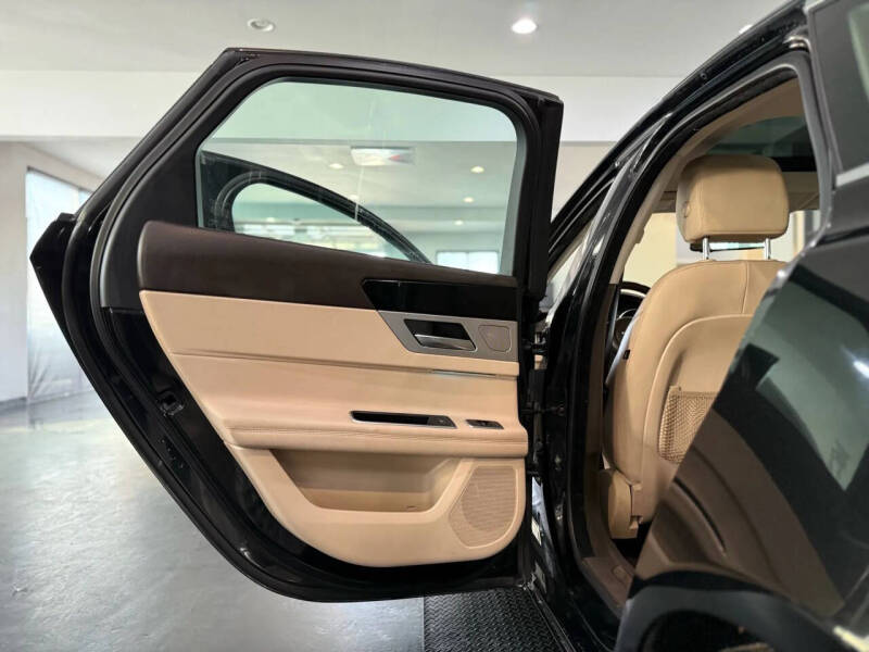 2017 Jaguar XF 35t Prestige