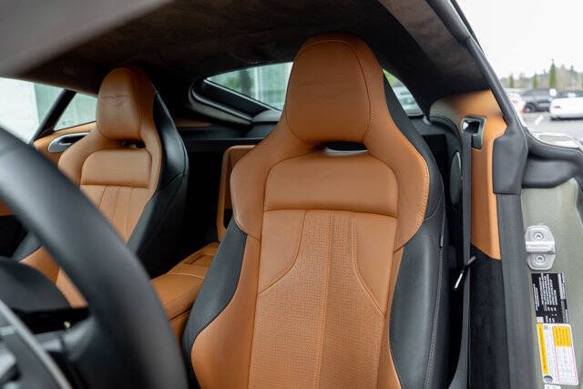 2025 Aston Martin Vantage