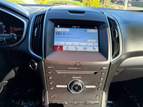 2016 Ford Edge Titanium