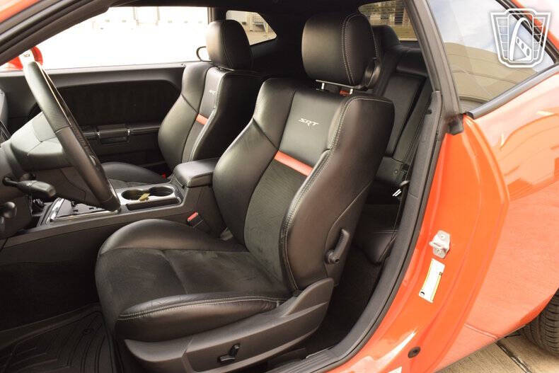 2008 Dodge Challenger SRT8
