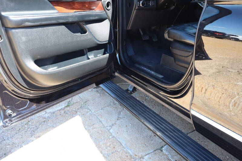 2021 Lincoln Navigator L Reserve